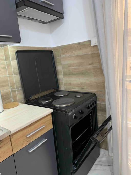 Lux Appartment , 3 Rooms Full Extra , City Center سالونيك المظهر الخارجي الصورة